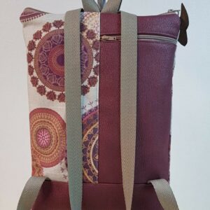 Mochilas Pamplona Mandalas burdeos espalda