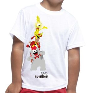 Camiseta modelo tres en fila