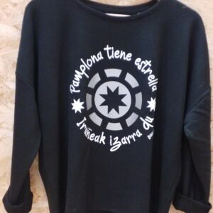 Sudadera amplia azul, Pamplona tiene estrella