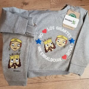 conjunto europeos gris